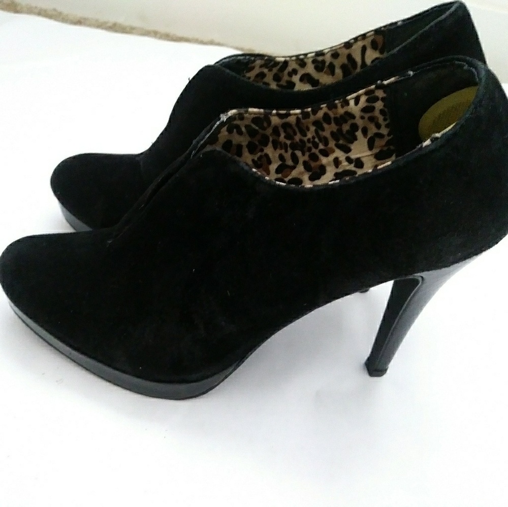 Style and Co Suede Booties